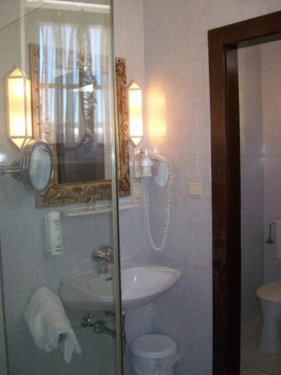 Gaestehaus Auerhahn Vöcklabruck エクステリア 写真